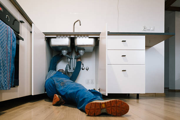 Professional Pipe Repair technician working in Beverly, OH